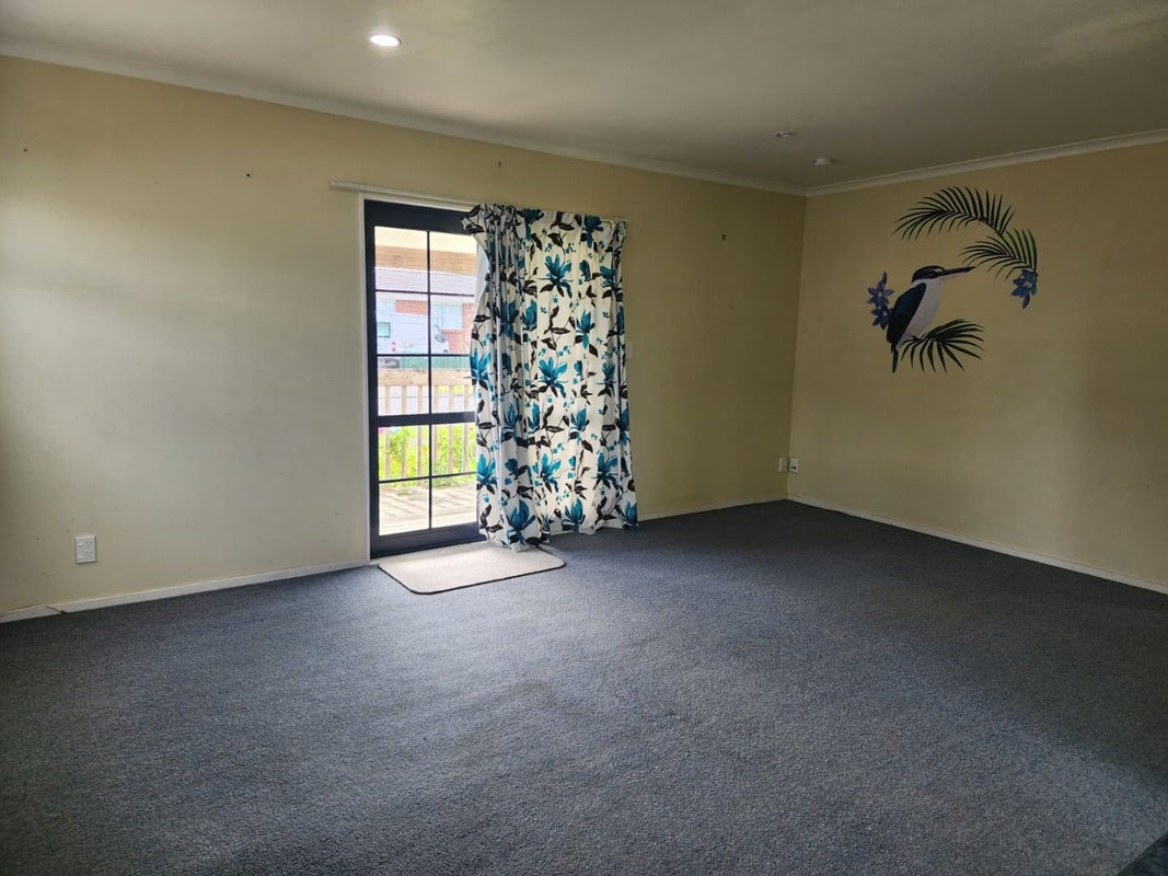 24 Avis Avenue, Papatoetoe, Auckland - Carousel 2