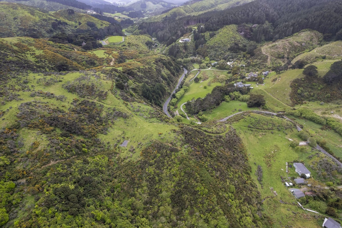 525 Makara Road, Makara, Wellington - Carousel 22