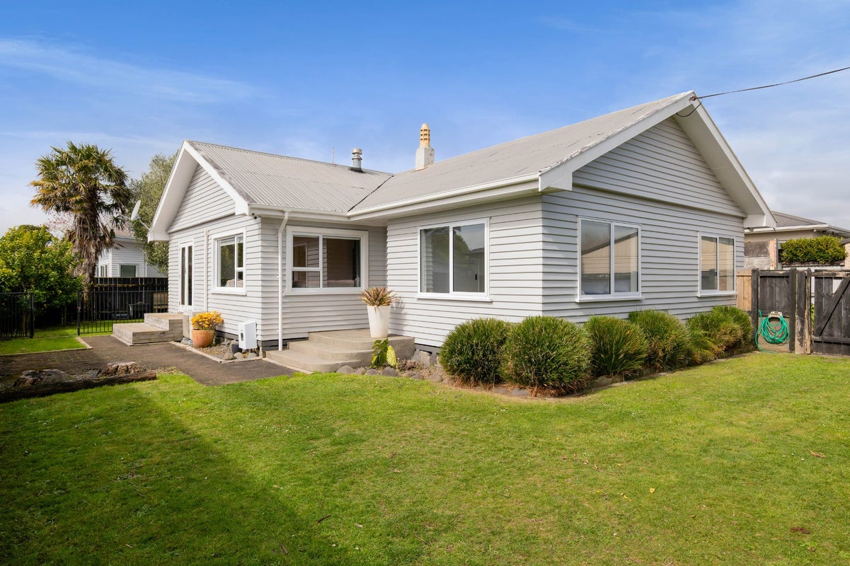 35 Waimea Street, Westown, New Plymouth, Taranaki - Carousel 1