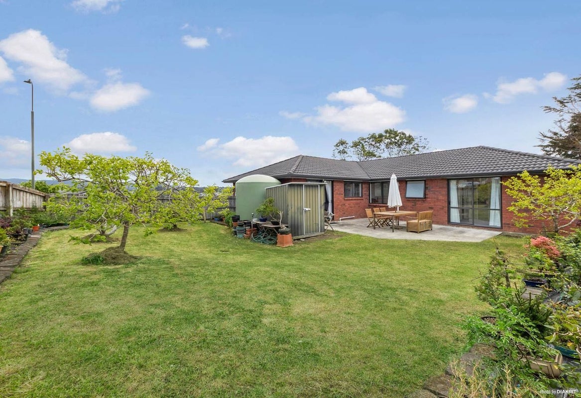 55 Tiriwa Drive, Massey, Auckland - Carousel 2