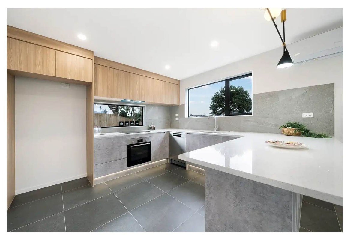 4A Templeton Place, Clendon Park, Auckland - Carousel 1