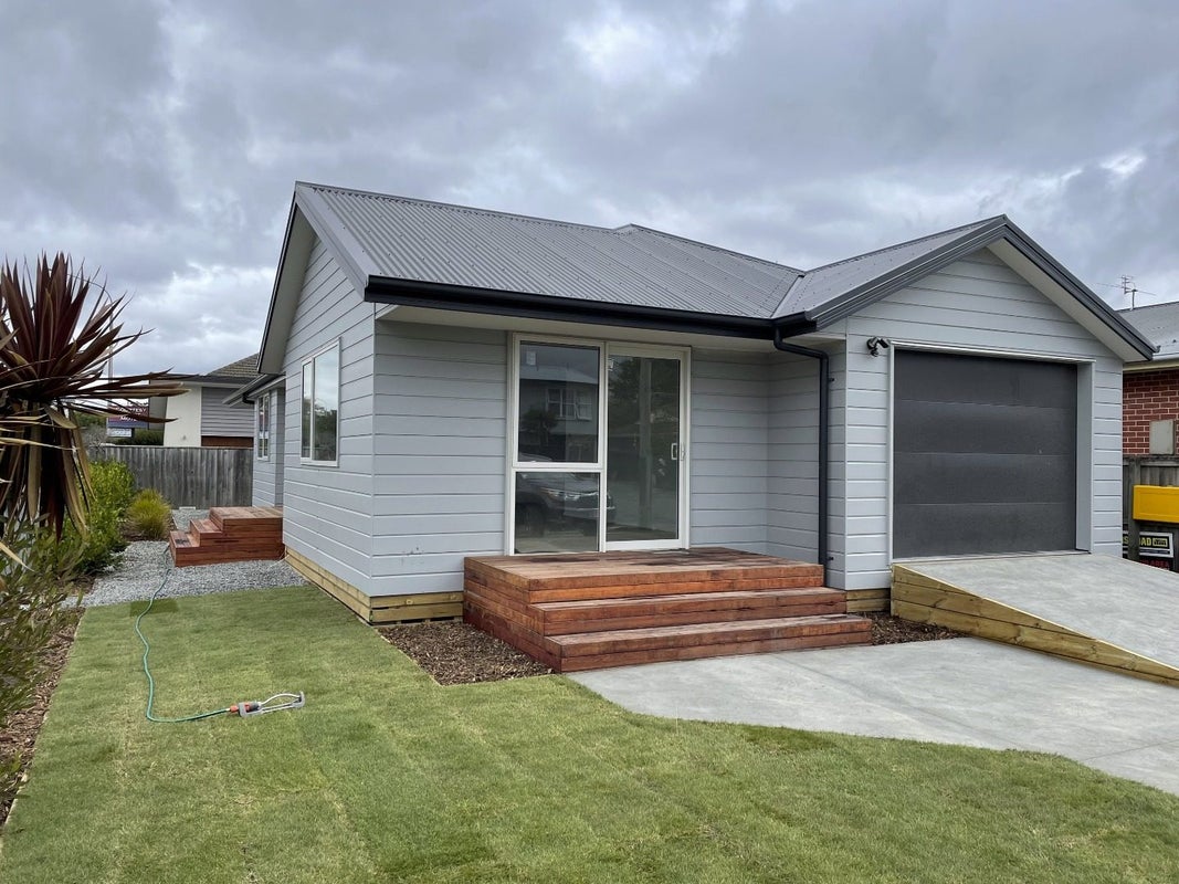 39 Sherborne Street, St Albans, Christchurch - Carousel 1