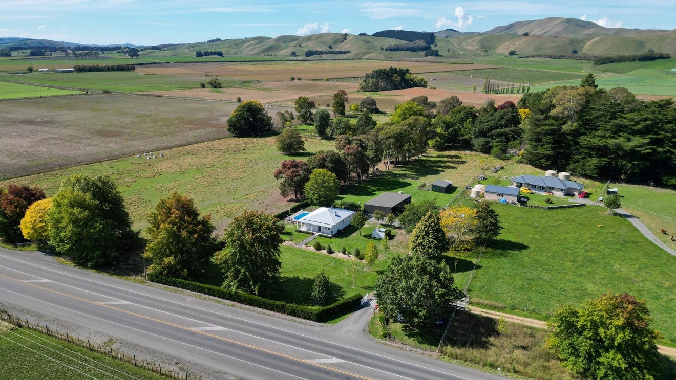 409 State Highway 2, Otane, Otane - Carousel 22