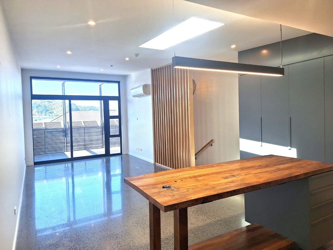 43D Nelson Street, Petone, Lower Hutt - Carousel 2