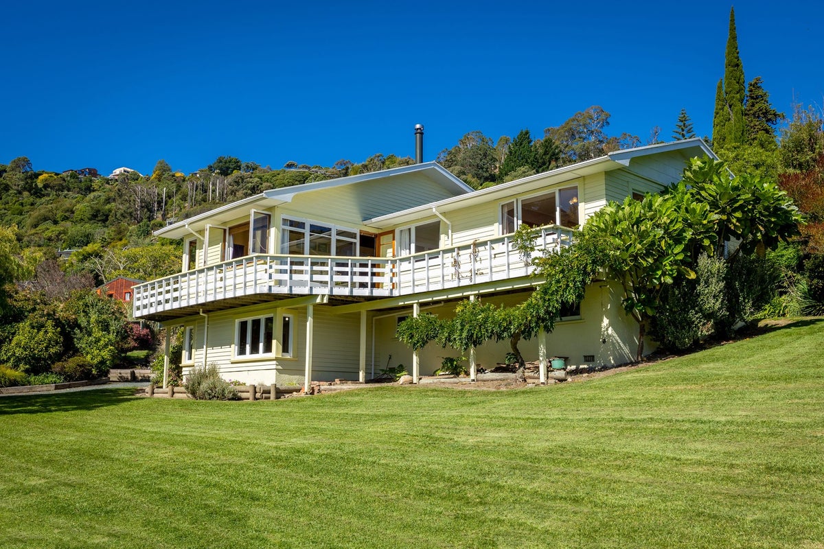 12 Winns Lane, Tahunanui, Nelson - Carousel 1