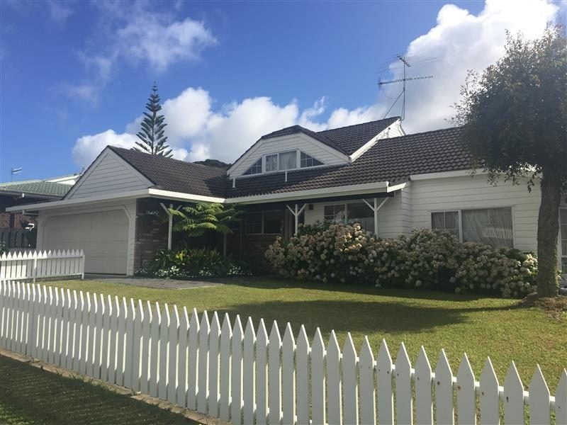 116 Chelsea View Drive, Chatswood, Auckland - Carousel 1