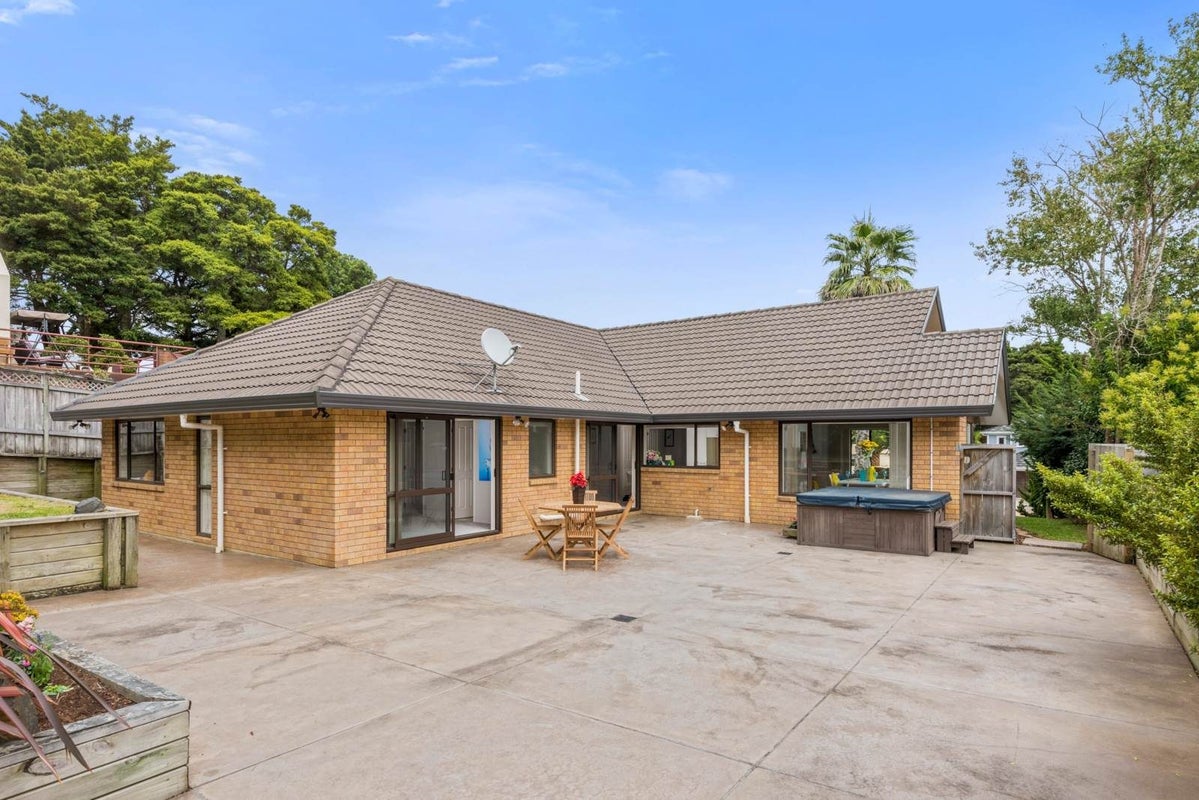 75 Kuripaka Crescent, The Gardens, Auckland - Carousel 2