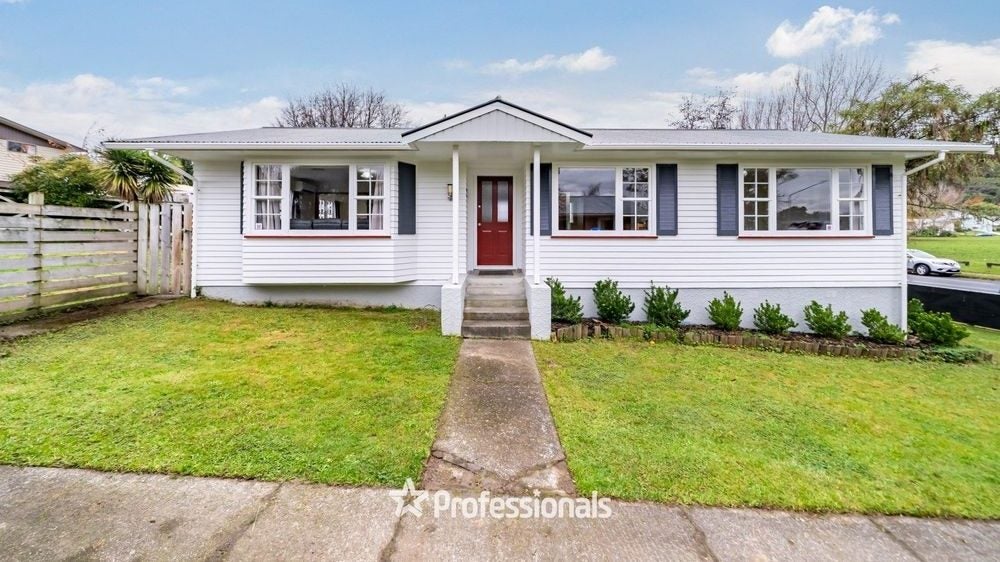 73 Norana Road, Timberlea, Upper Hutt - Carousel 1