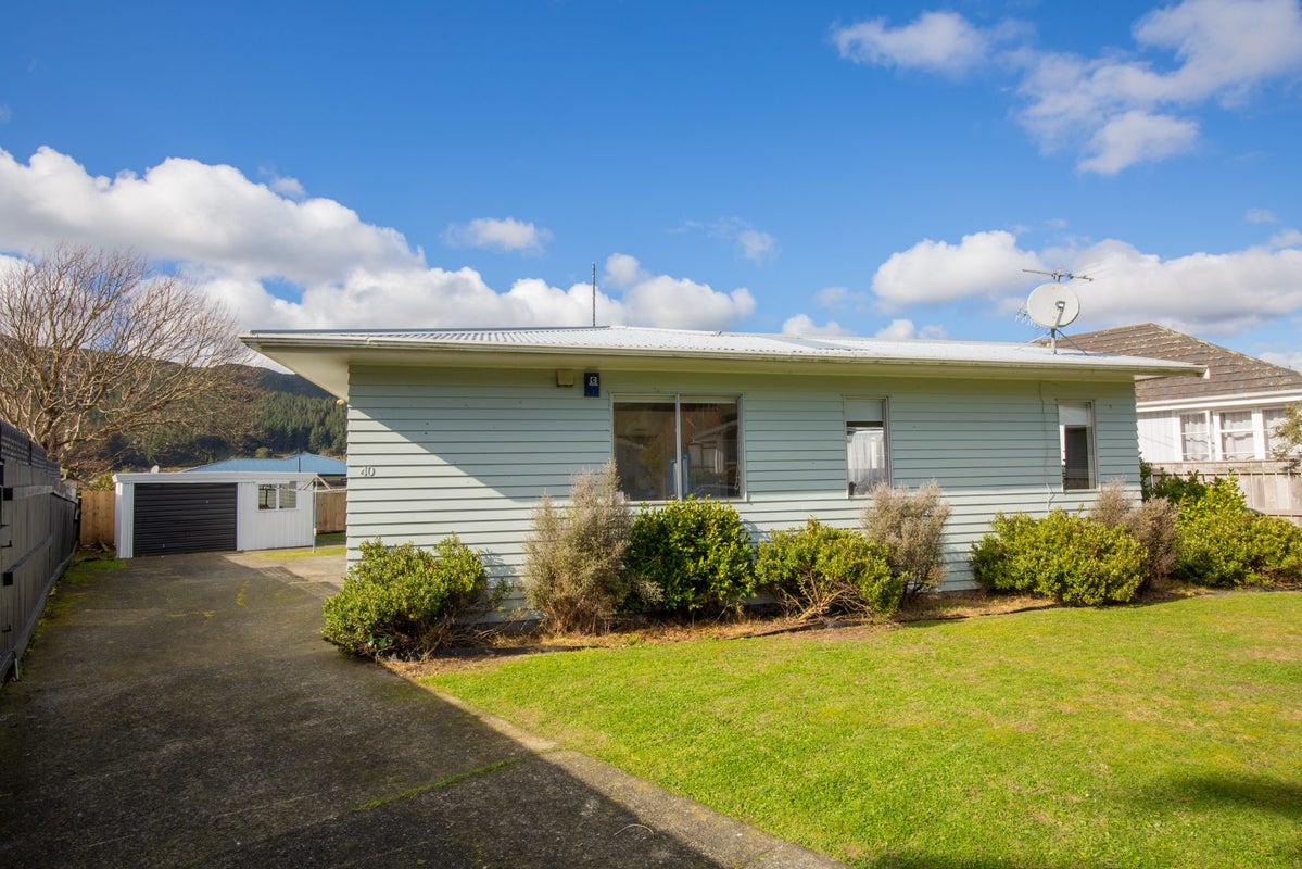 40 Hamstead Street, Wainuiomata, Lower Hutt - Carousel 2