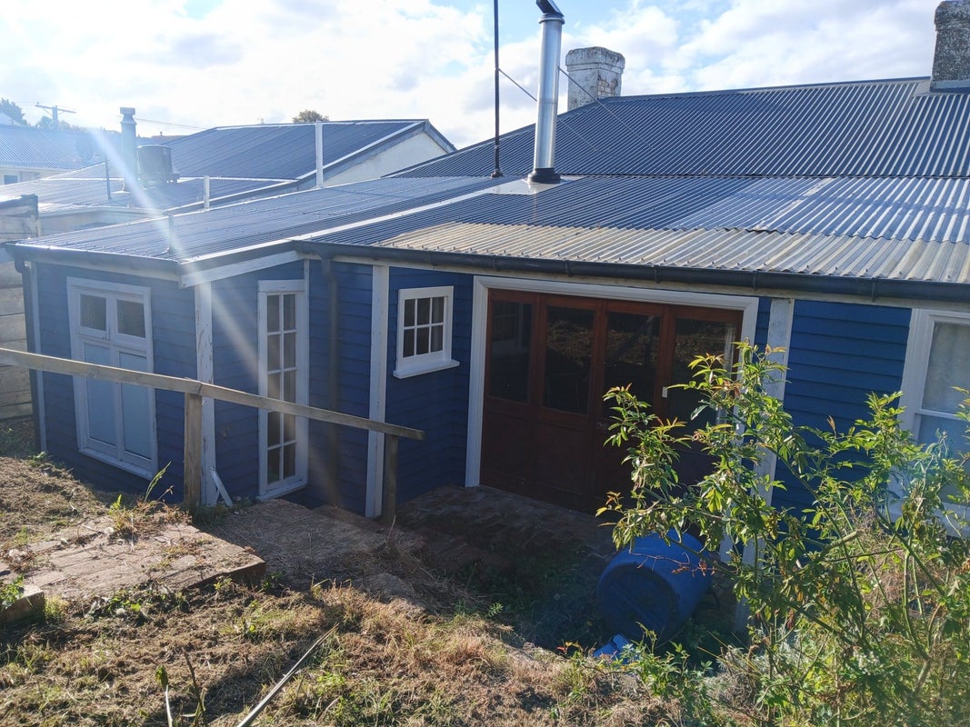44 Meadow Street, Mornington, Dunedin, Otago - Carousel 1