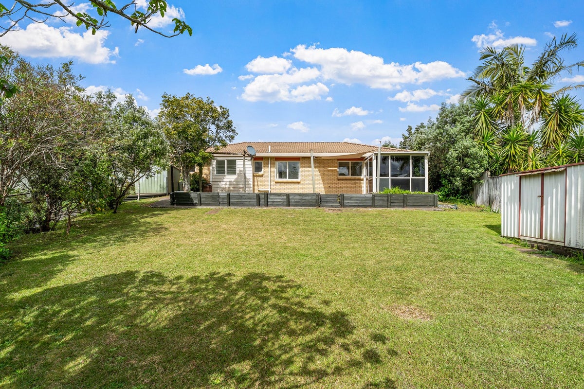 47 Charlotte Street, Stanmore Bay, Whangaparaoa - Carousel 1