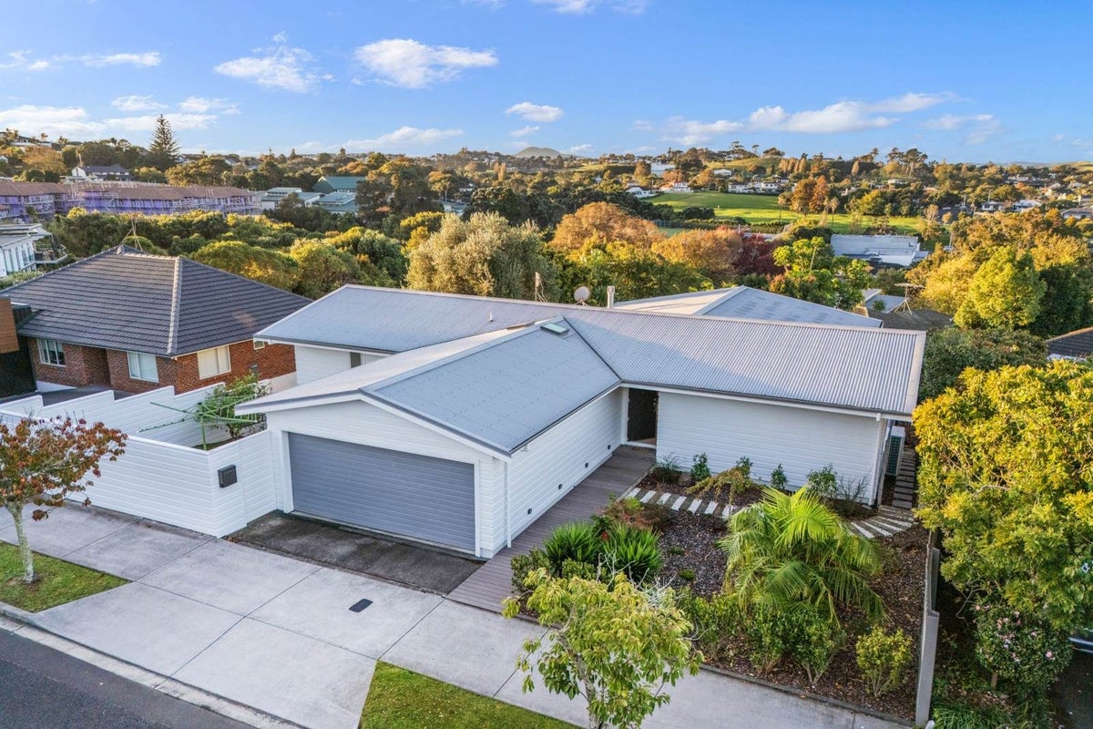 5 Thornhill Place, Glendowie, Auckland - Carousel 1