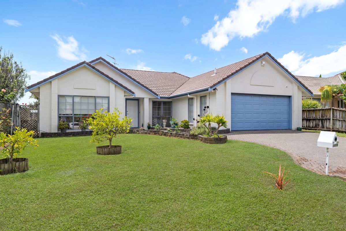 65 Orangewood Drive, Northpark, Auckland - Carousel 1
