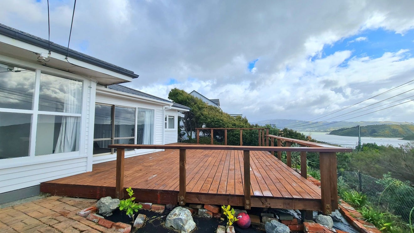 41 Kiriwai Road, Paremata, Porirua - Carousel 1