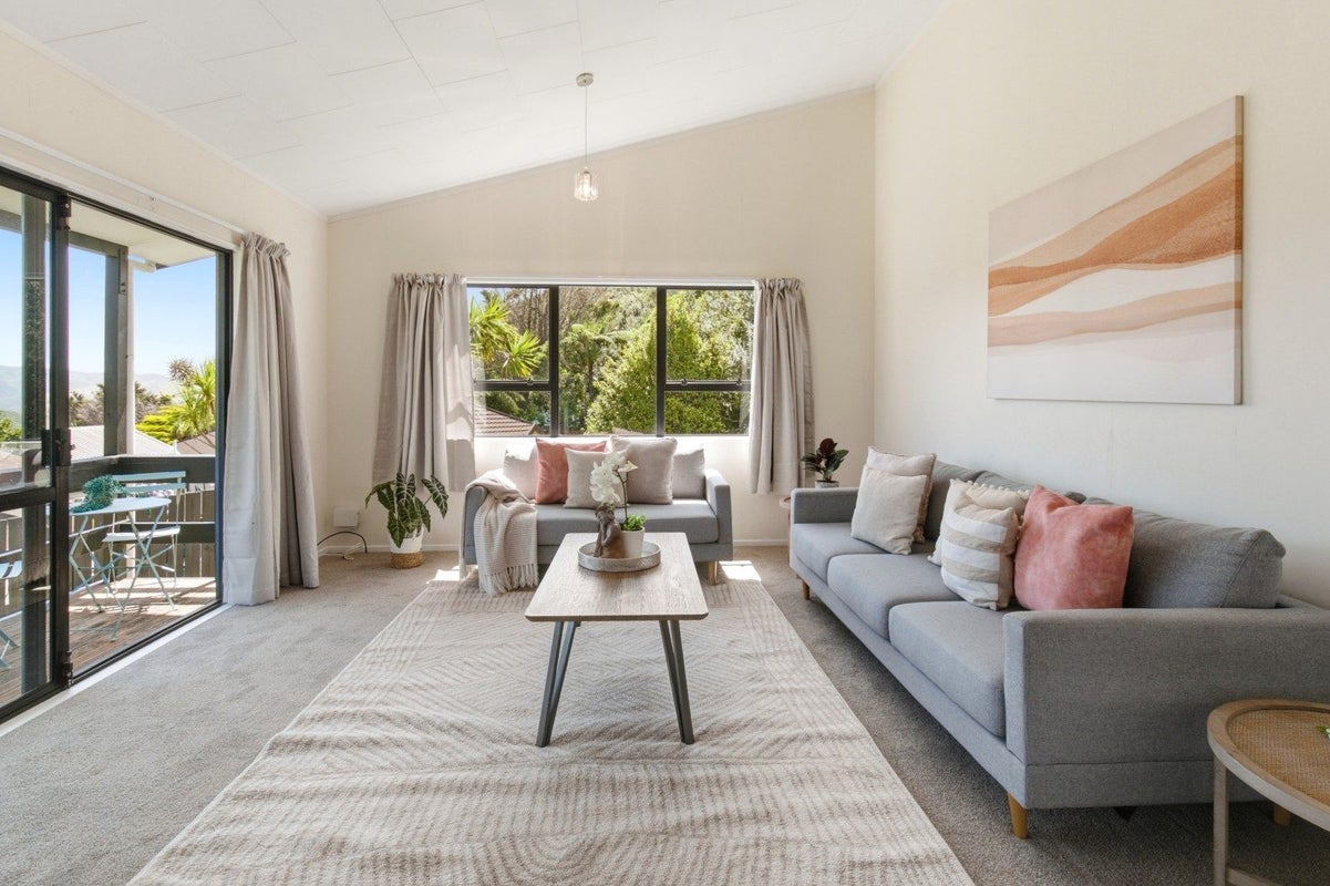 115 Montgomery Avenue, Karori, Wellington - Carousel 2