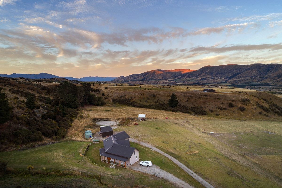 40 Fay Lane, Queensberry, Cromwell - Carousel 2