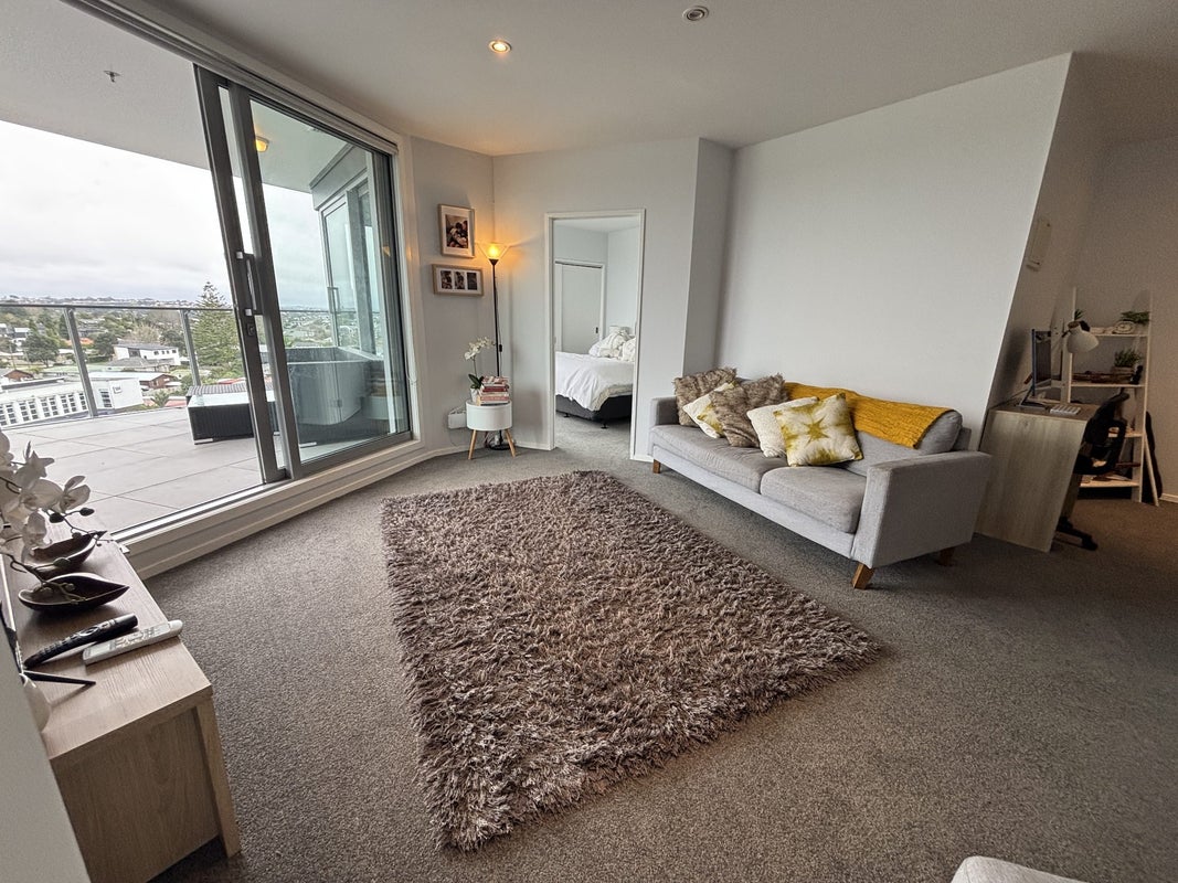 5B/84 Gunner Drive, Te Atatu Peninsula, Auckland - Carousel 2