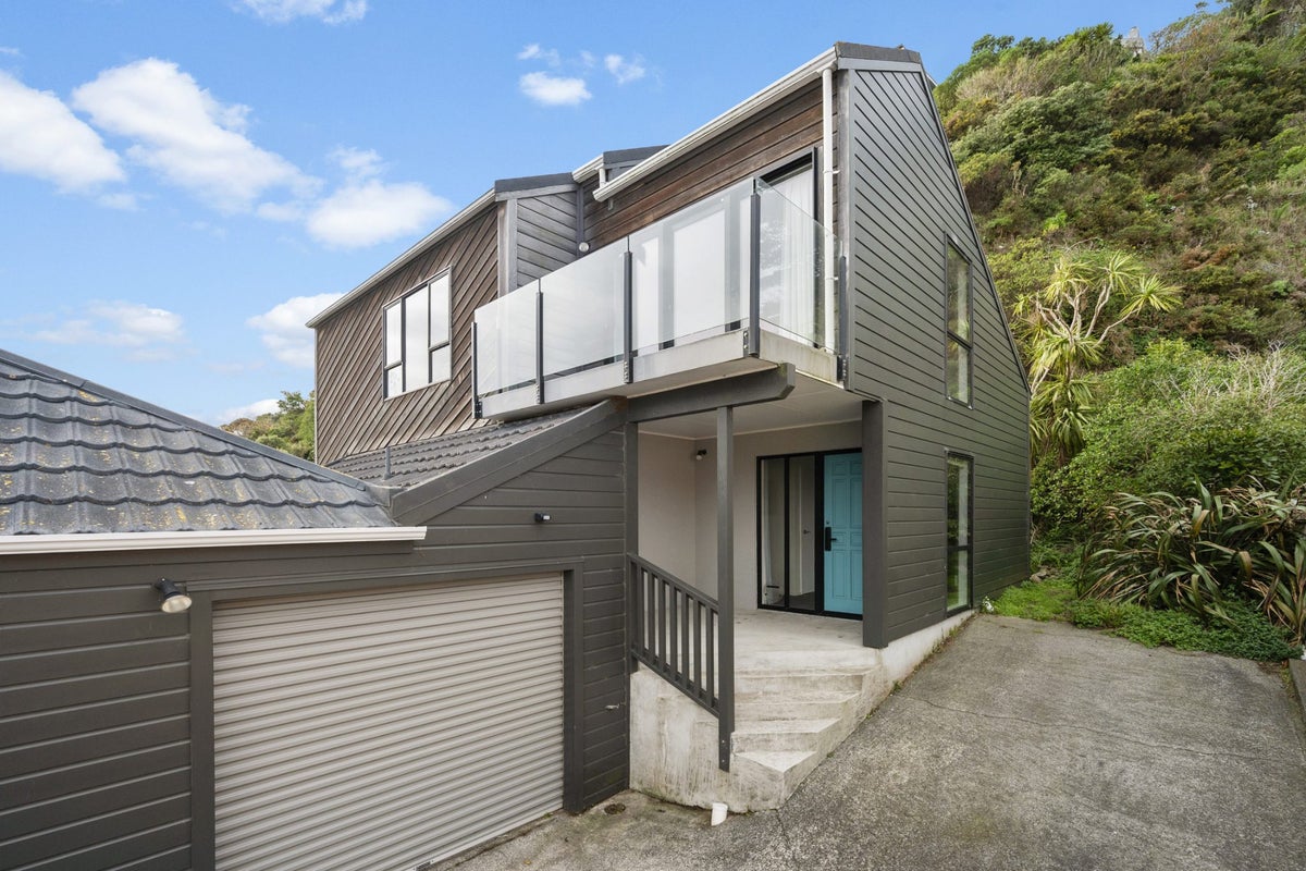 27B Southgate Road, Southgate, Wellington - Carousel 1