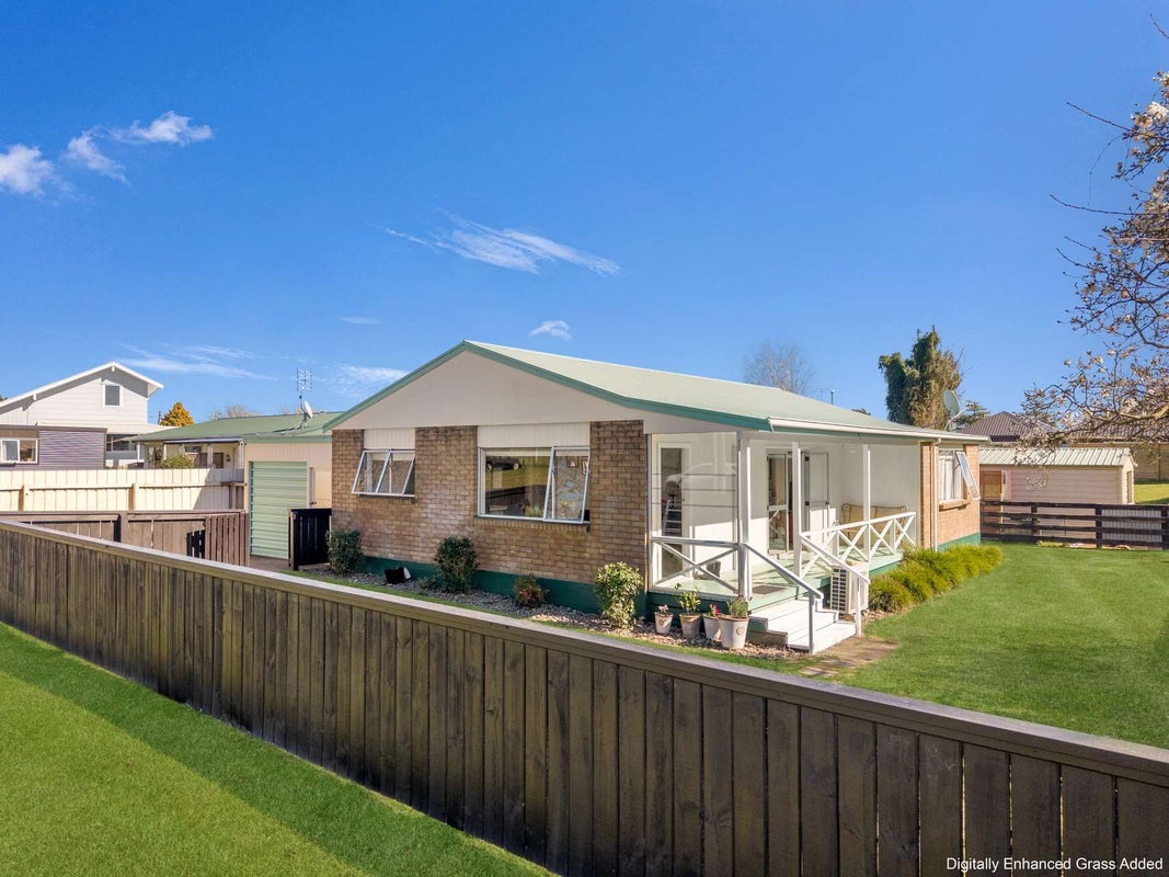 5 Carlyle Street, Leamington, Cambridge - Carousel 2