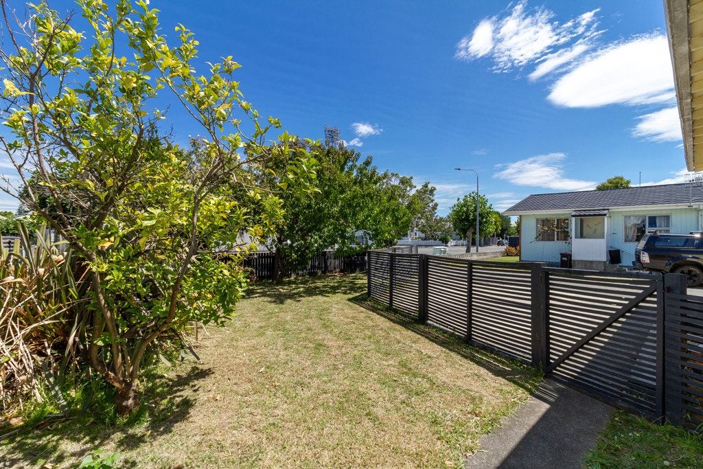 1/97 Nelson Crescent, NAPIER SOUTH, NAPIER - Carousel 15