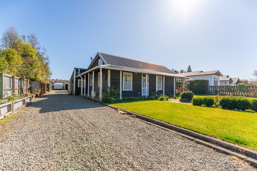 114 Talbot Street, Geraldine, Geraldine - Carousel 1