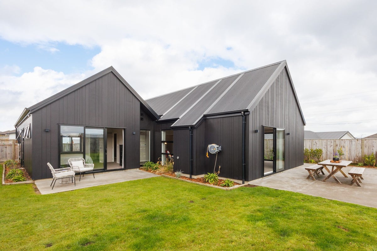 4 Sardinia Grove, Fitzherbert, Palmerston North, Manawatu / Whanganui - Carousel 14