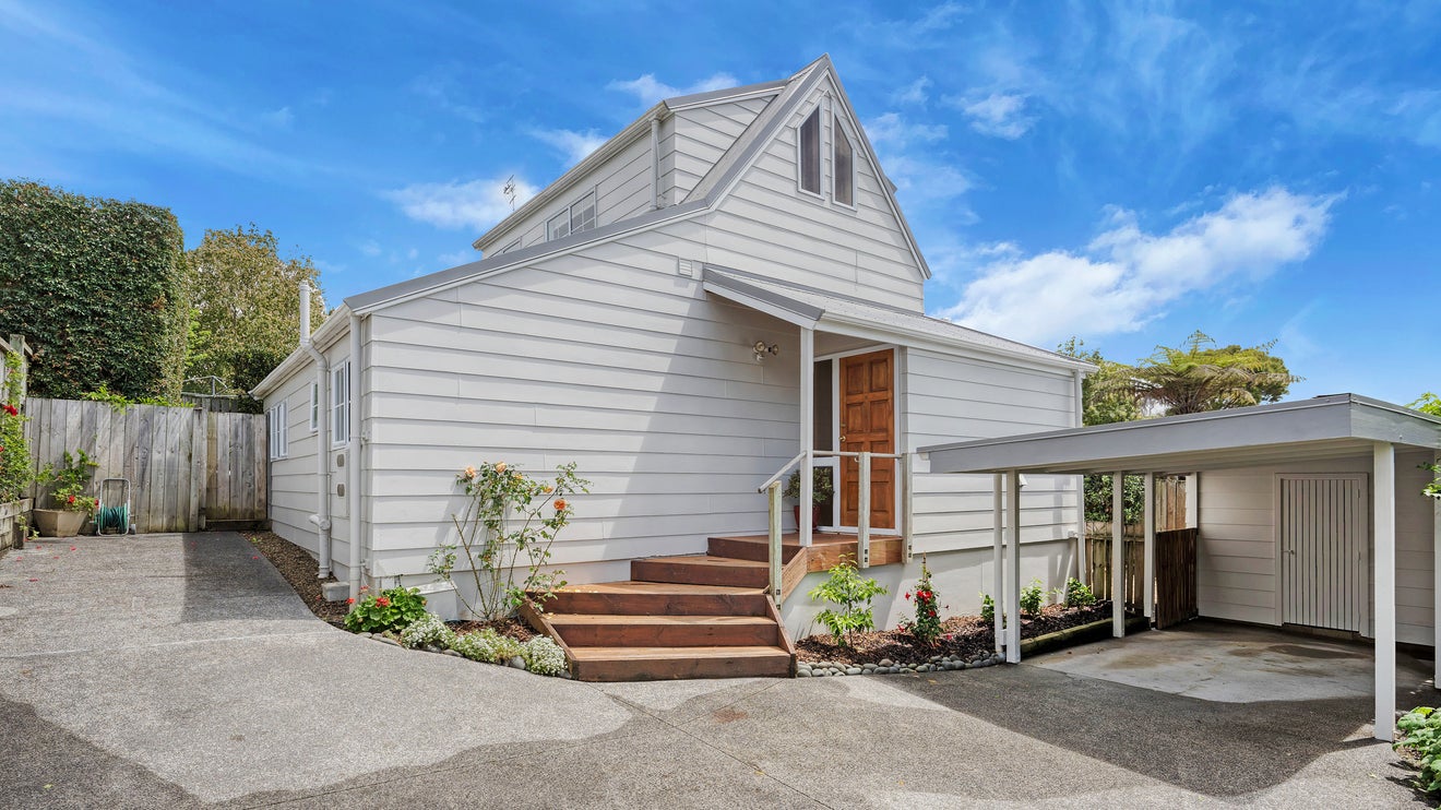 2/48 Woodside Avenue, Northcote, Auckland - Carousel 21