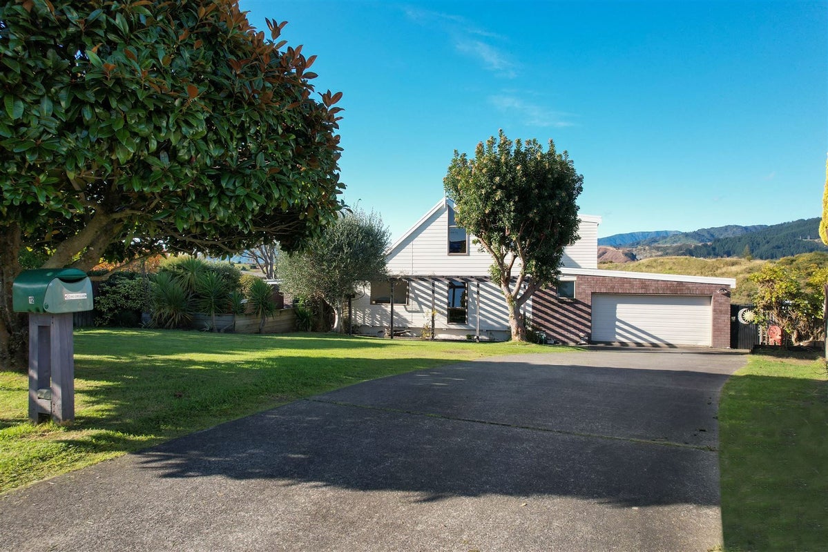 12 Pohutukawa Crescent, Raumati Beach, Paraparaumu - Carousel 35