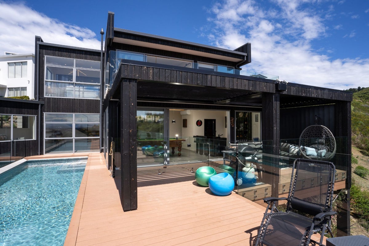 11 Saint Remy Lane, Redcliffs, Christchurch - Carousel 21