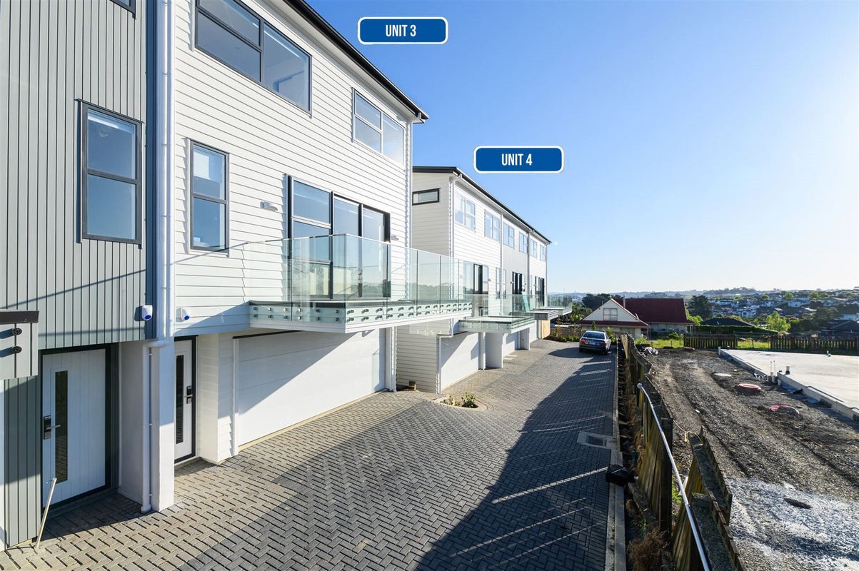 952D East Coast Road, Northcross, Auckland - Carousel 1