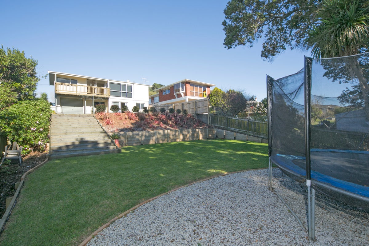 22 Taylor Road, Mangere Bridge, Auckland - Carousel 2