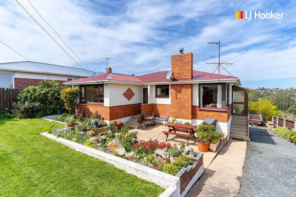 10 Archibald Street, Waverley, Dunedin - Carousel 1