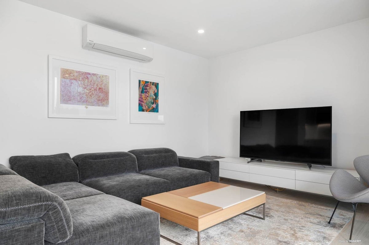 902/27 Rutland Street, Auckland Central, Auckland - Carousel 2