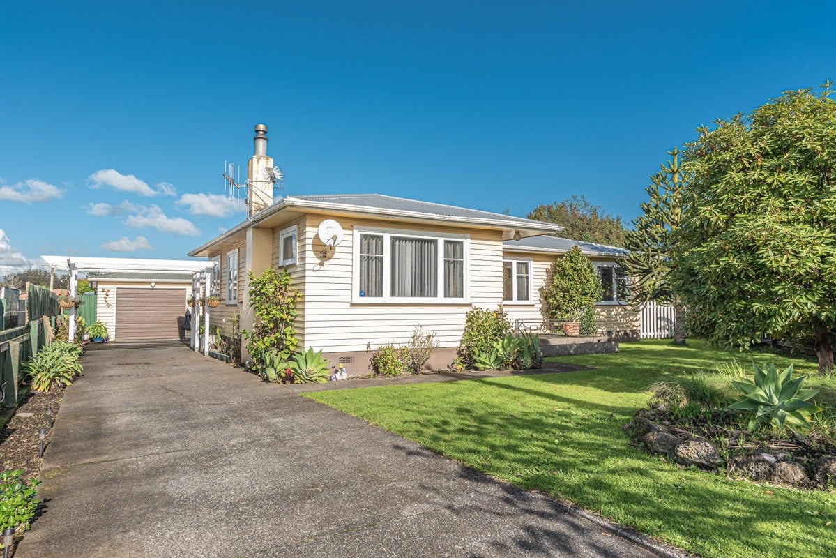 15 Kaka Place, Whanganui East, Whanganui - Carousel 1