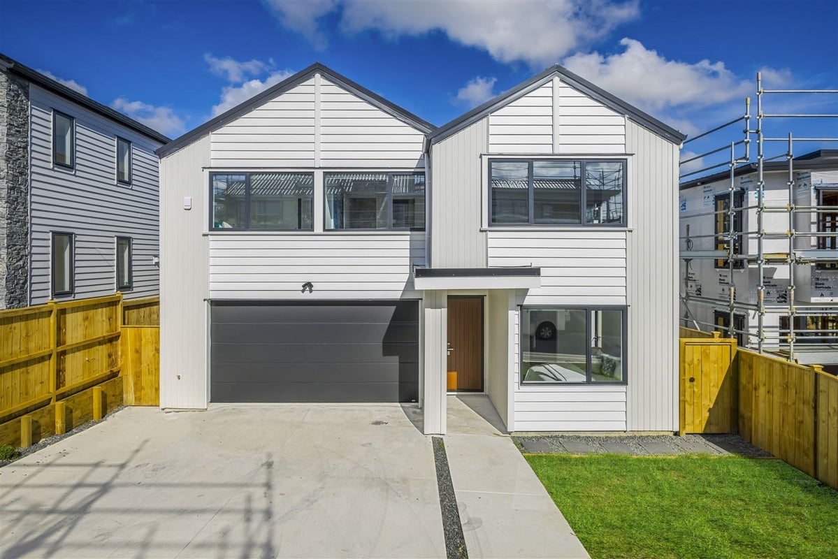 10 Hautoa Lane, Flat Bush, Auckland - Carousel 1