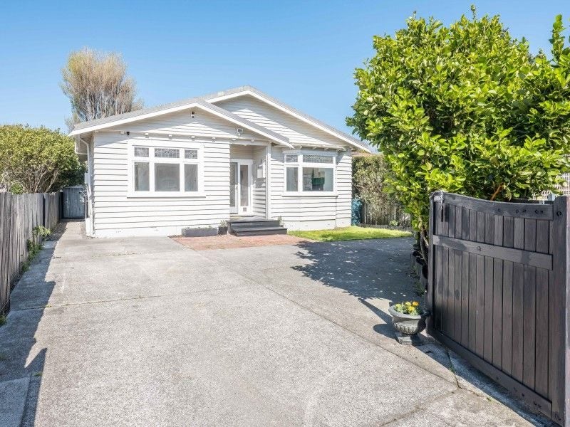 12A Rotherham Terrace, Miramar, Wellington - Carousel 11