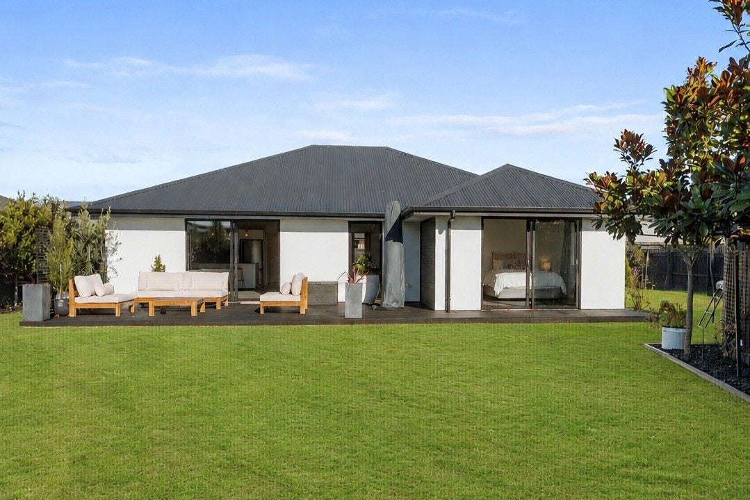 5 Little Gem Road, Hornby, Christchurch - Carousel 2