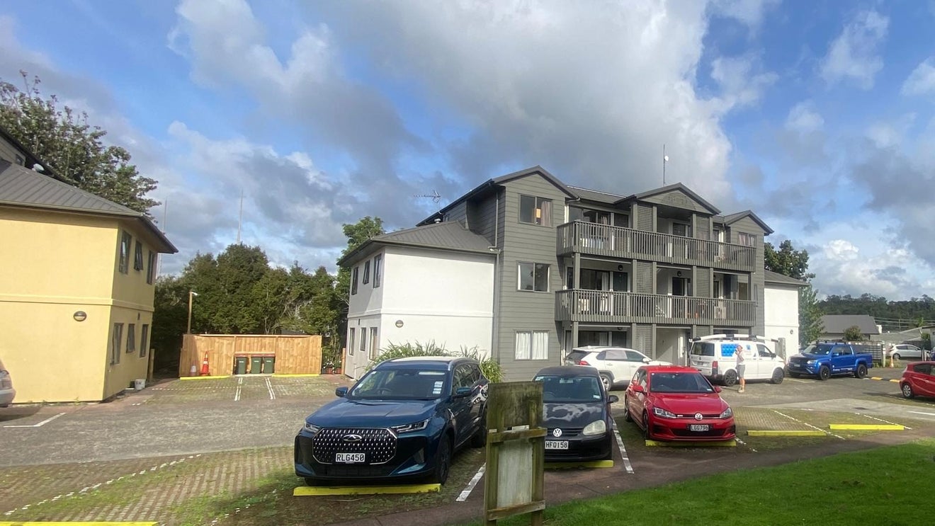 13/418 Albany Highway, Albany, Auckland - Carousel 1