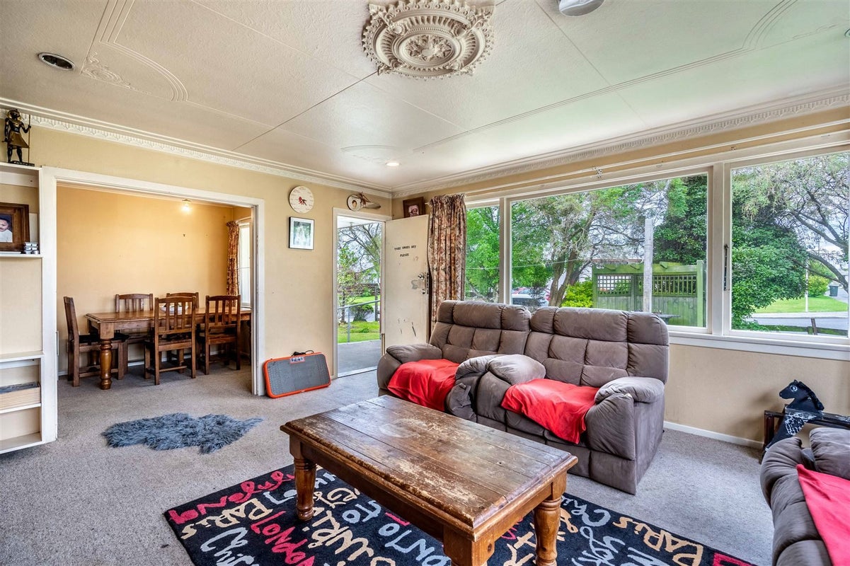 23 Lothian Crescent, Strathern, Invercargill - Carousel 2