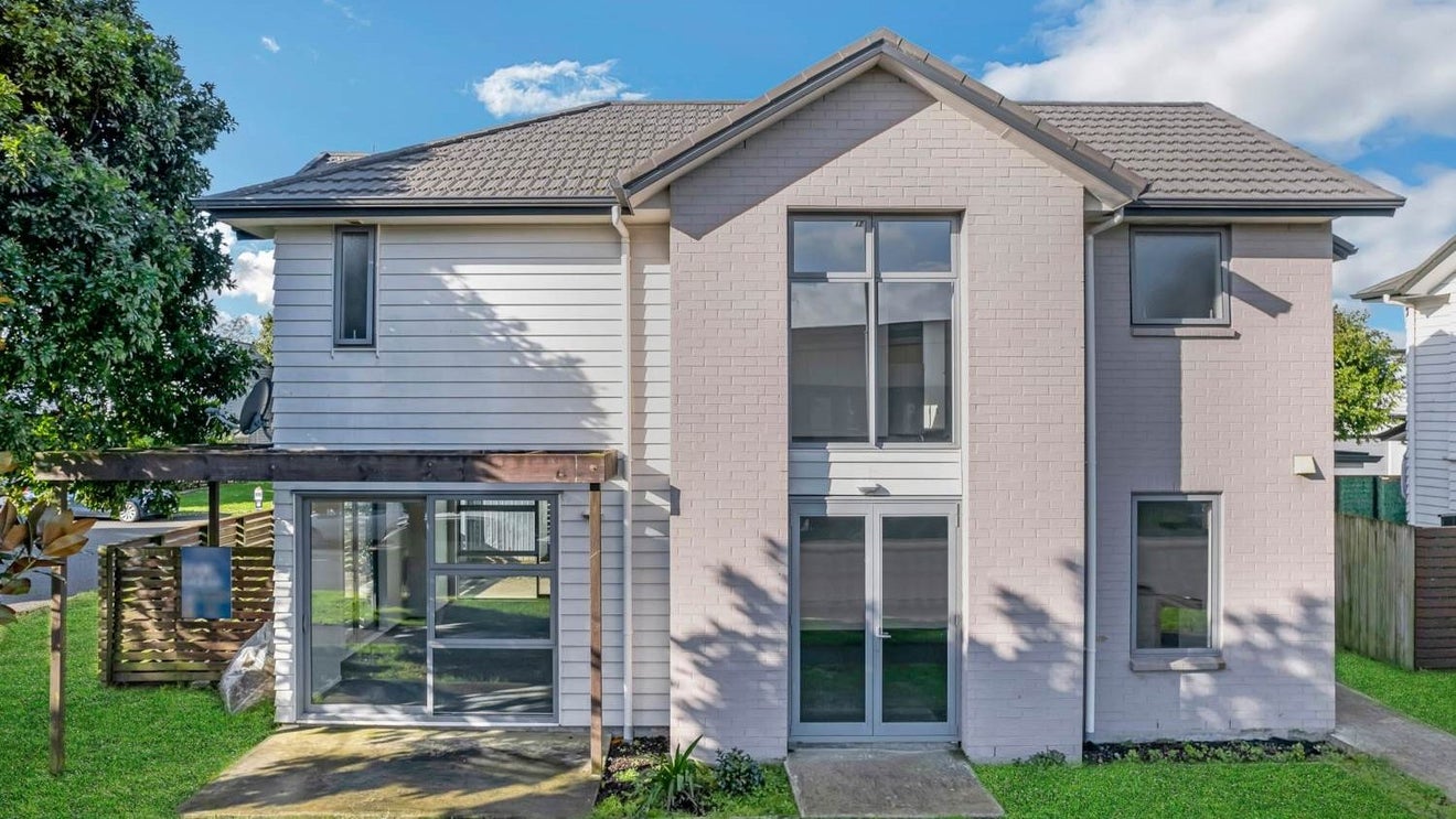 21 Arion Road, Takanini, Auckland - Carousel 1