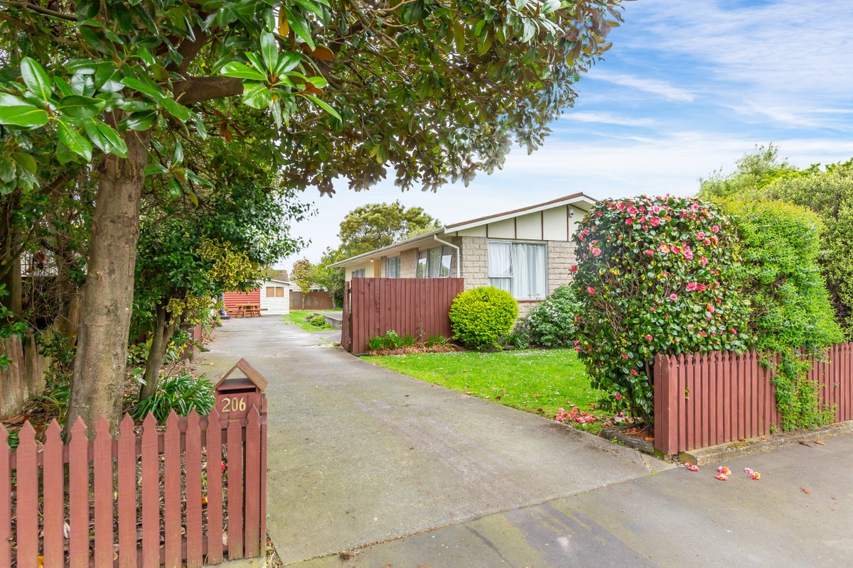 206 Hendersons Road, Hoon Hay, Christchurch - Carousel 1