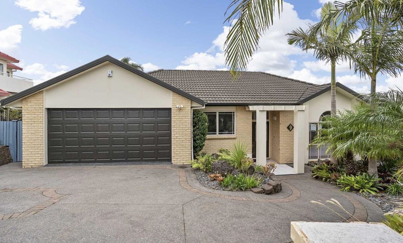 9 Lorikeet Place, Unsworth Heights, Auckland - Carousel 1