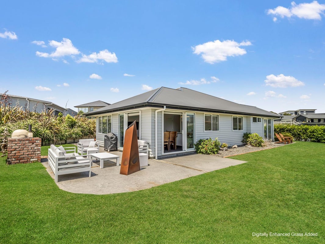 33 Golf Vue Place, Castlecliff, Whanganui - Carousel 1