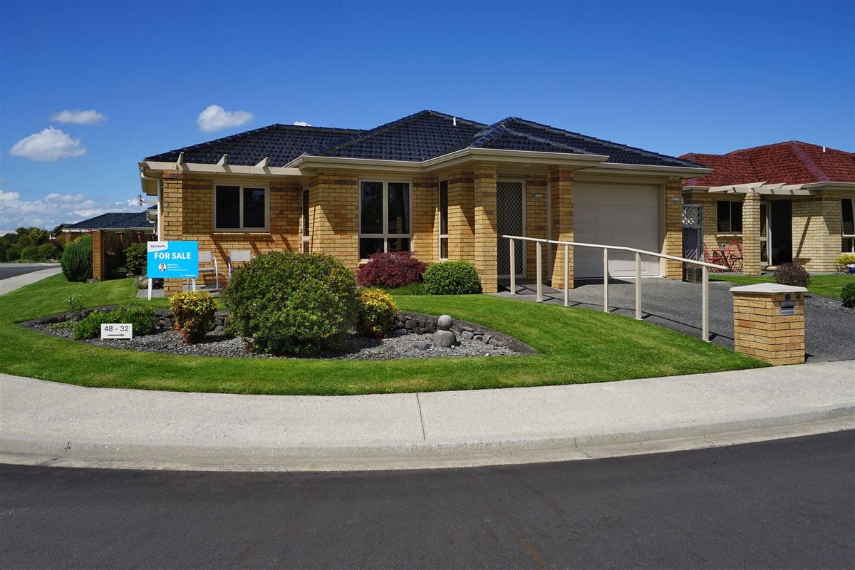 48 Sovereign Isle Lane, Rototuna, Hamilton - Carousel 1