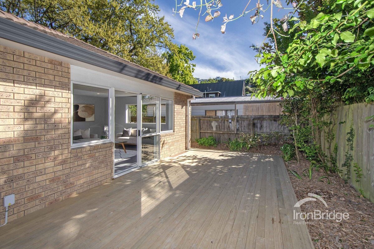 2/232 Centaurus Road, Saint Martins, Christchurch - Carousel 11