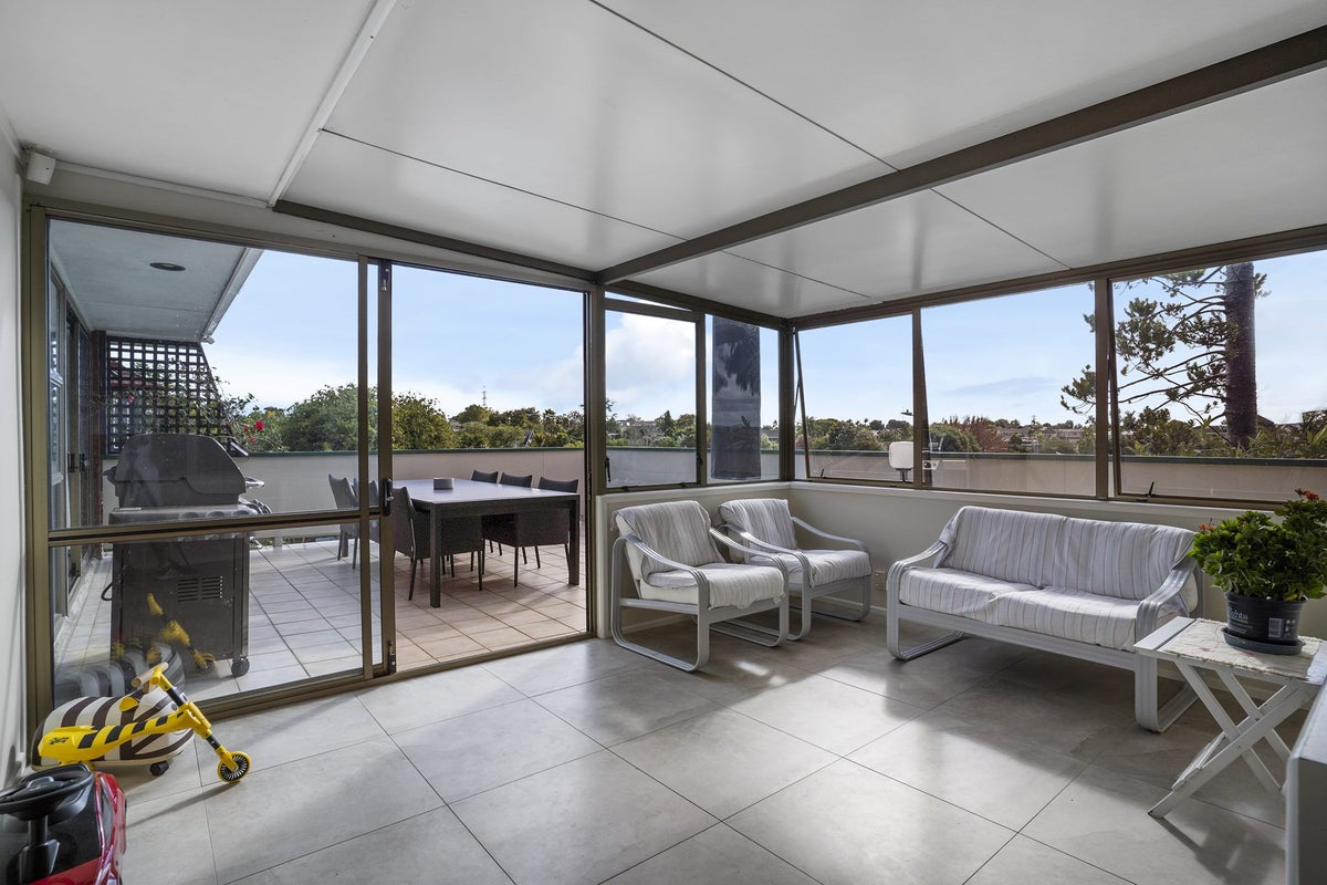 72 Clark Road, Pahurehure, Papakura - Carousel 2