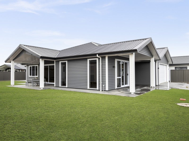 20 Monowai Street, Poraiti, Napier - Carousel 1