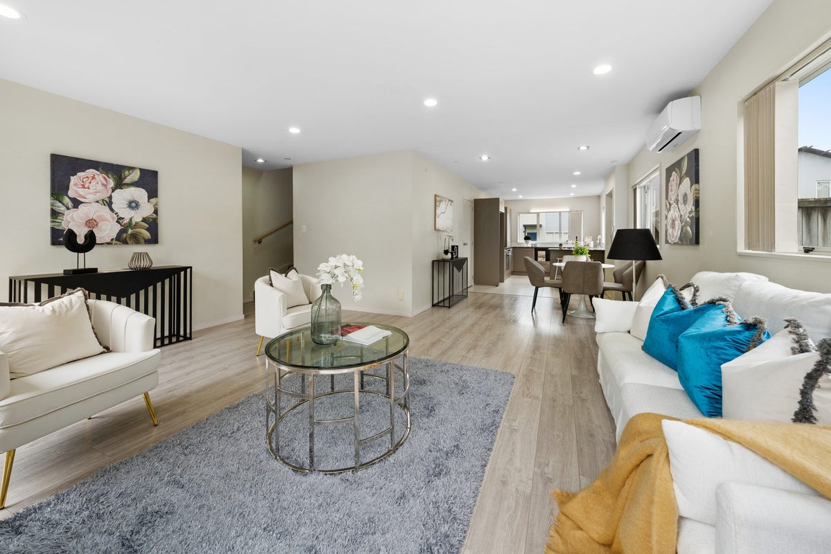 18 Pecan Place, Avondale, Auckland - Carousel 1
