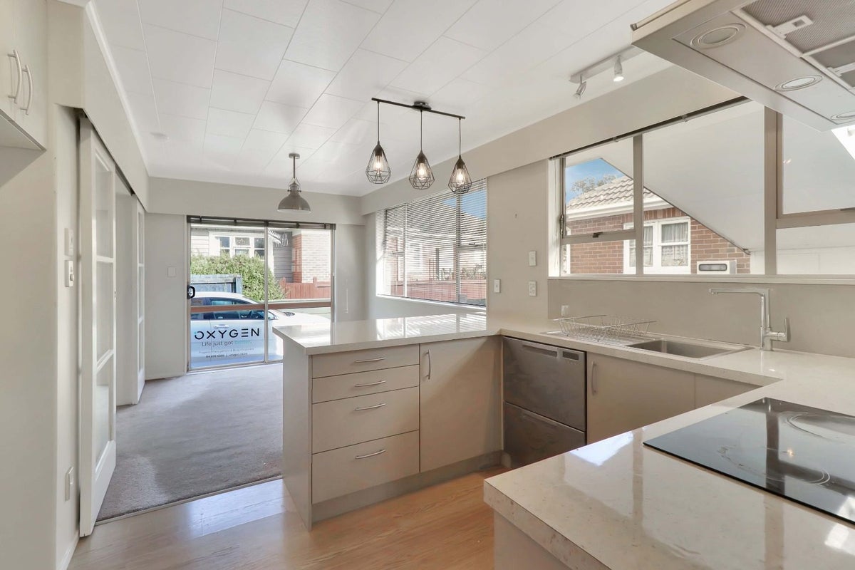 2/54 Lincoln Avenue, Epuni, Lower Hutt - Carousel 2