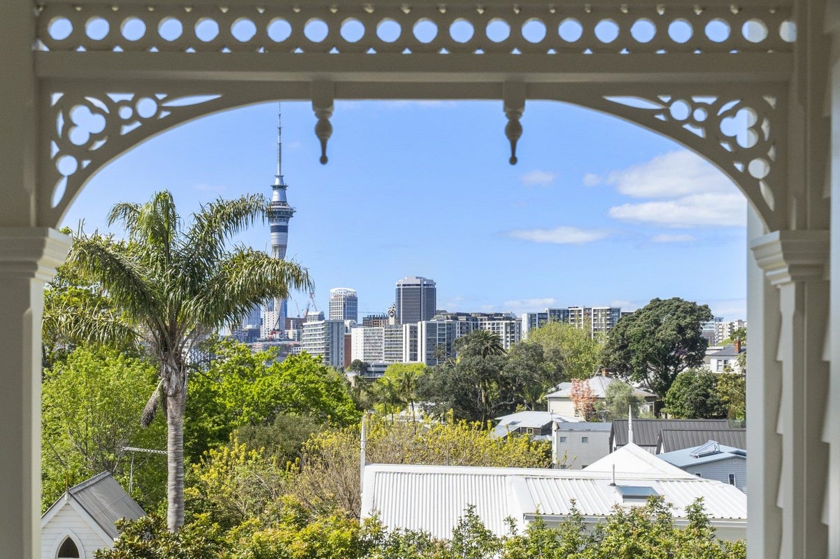 9 Winn Road, Freemans Bay, Auckland - Carousel 2